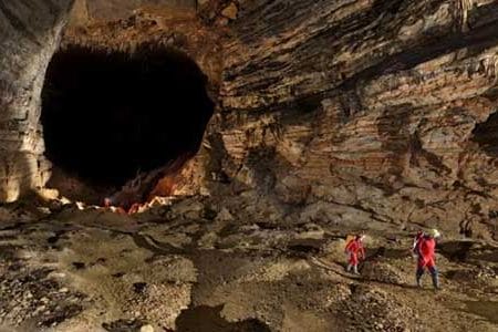 La gigantesca cueva de Er Wang Dong