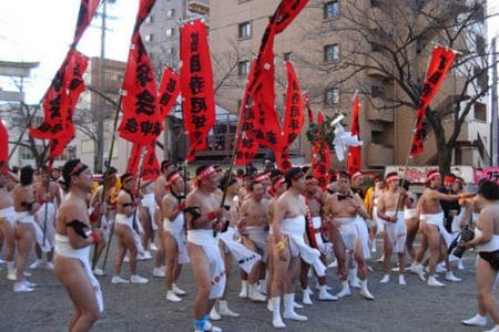 Hadaka Matsuri, festival desnudo japonés